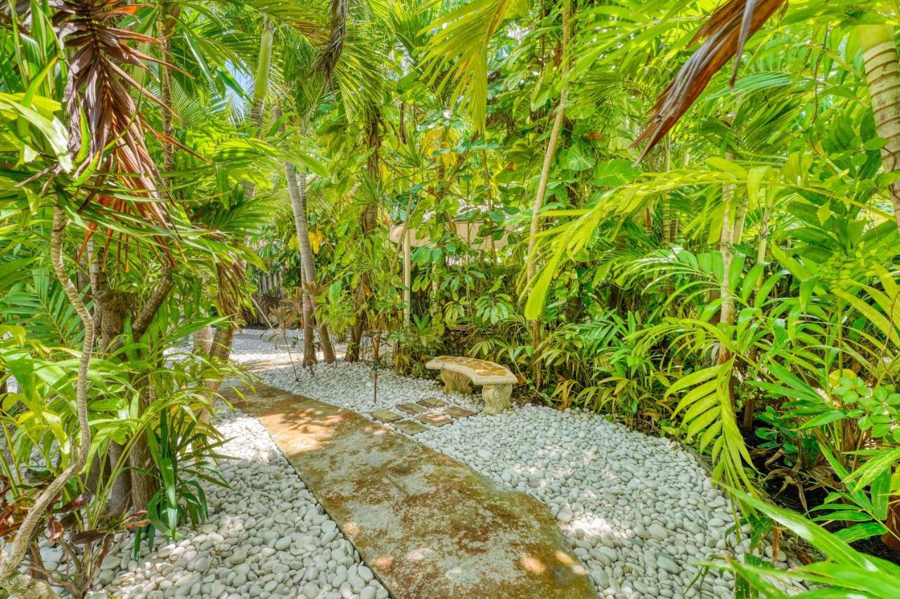 فيلا Luxury Tropical Oasis! Huge Saltwater Pool! 1 Mile To Beach! فورت لودرديل المظهر الخارجي الصورة